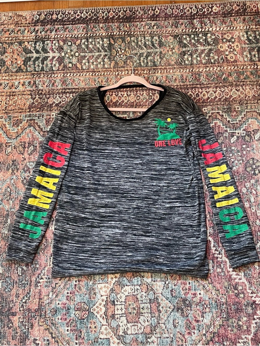 Women's Jamaica Graphic Long-Sleeve Tee - Black Heather